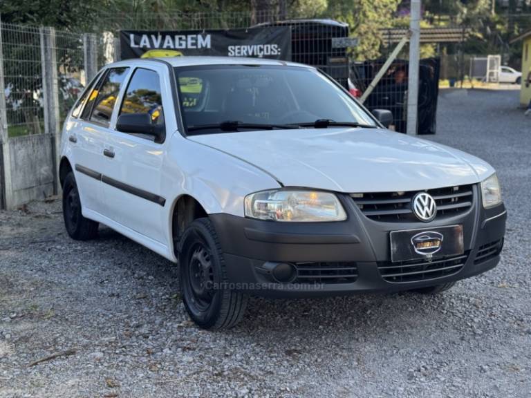 VOLKSWAGEN - GOL - 2006/2007 - Branca - R$ 14.900,00