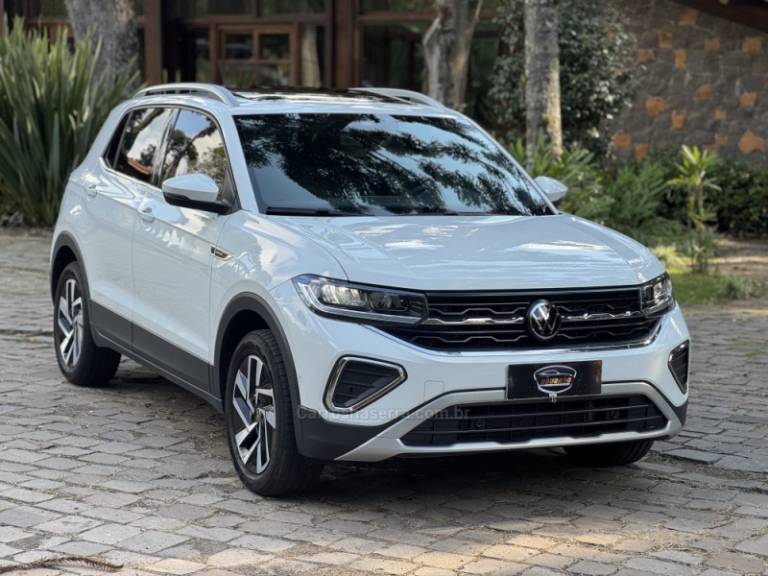 VOLKSWAGEN - T-CROSS - 2024/2025 - Branca - R$ 169.900,00