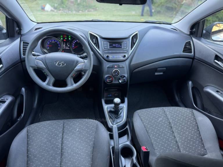 HYUNDAI - HB20 - 2017/2017 - Branca - R$ 56.900,00