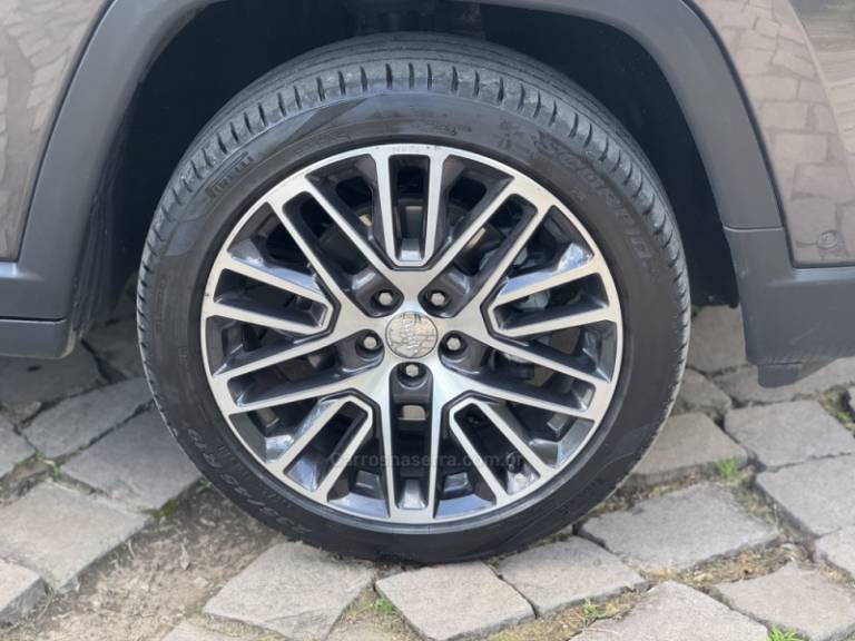 JEEP - COMPASS - 2023/2023 - Cinza - R$ 163.900,00