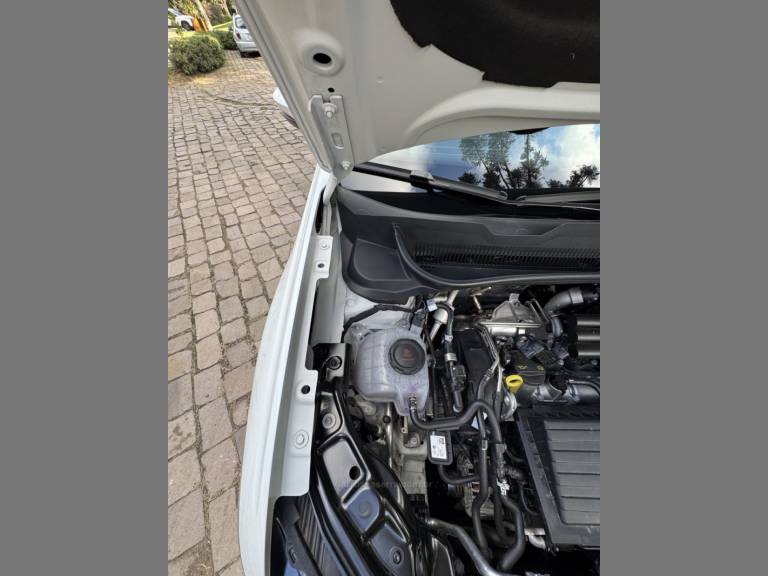 VOLKSWAGEN - T-CROSS - 2024/2025 - Branca - R$ 169.900,00
