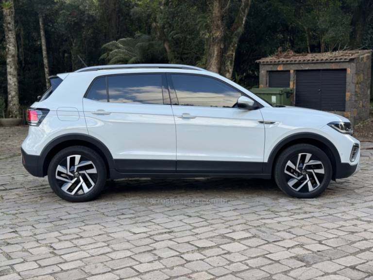 VOLKSWAGEN - T-CROSS - 2024/2025 - Branca - R$ 169.900,00
