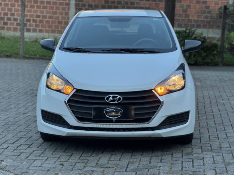 HYUNDAI - HB20 - 2017/2017 - Branca - R$ 56.900,00