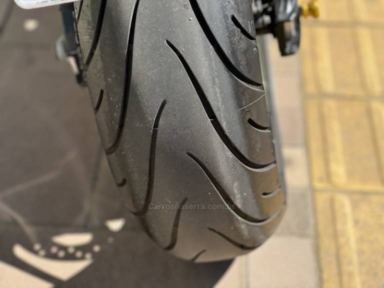 SUZUKI - GSX - 2017/2018 - Azul - R$ 52.900,00