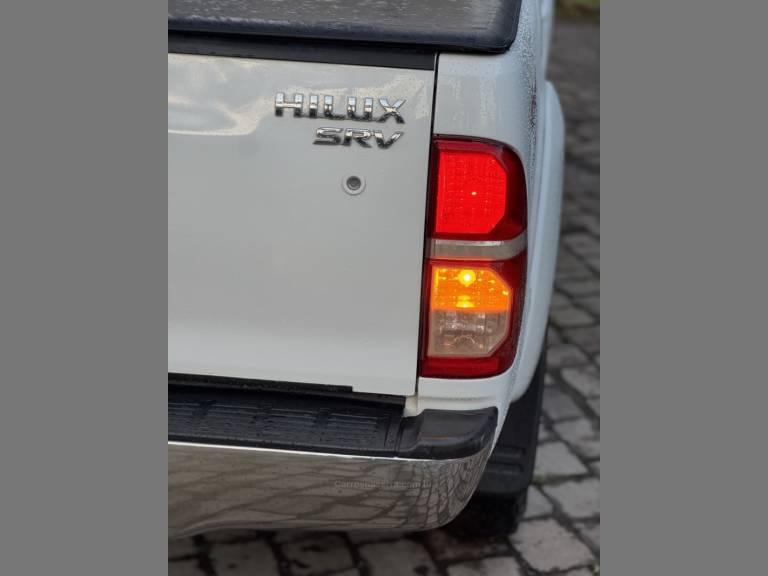 TOYOTA - HILUX - 2014/2014 - Branca - R$ 115.900,00