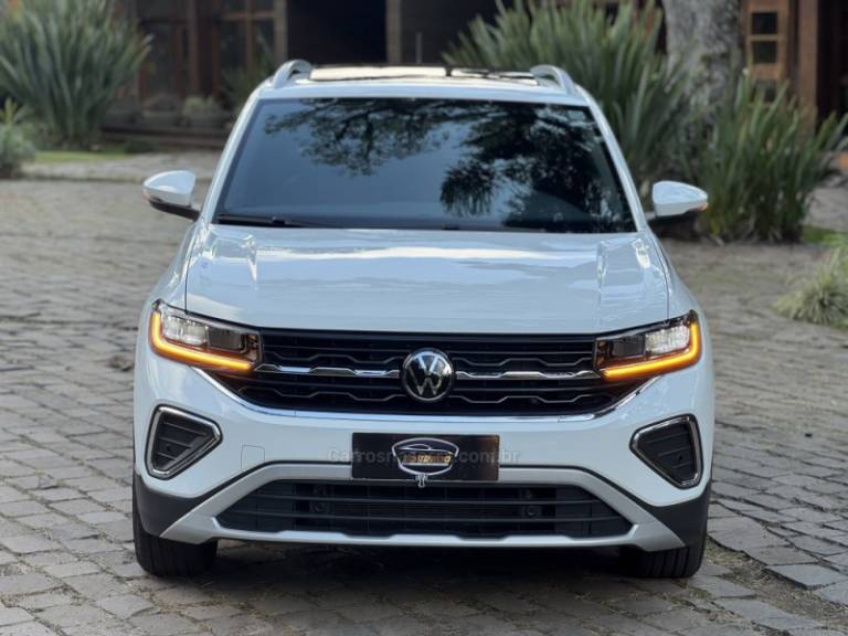 VOLKSWAGEN - T-CROSS - 2024/2025 - Branca - R$ 169.900,00
