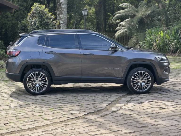 JEEP - COMPASS - 2023/2023 - Cinza - R$ 163.900,00