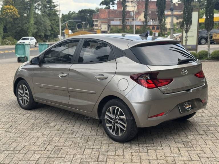 HYUNDAI - HB20 - 2020/2020 - Prata - R$ 85.900,00