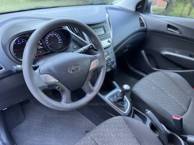 HYUNDAI - HB20 - 2017/2017 - Branca - R$ 56.900,00