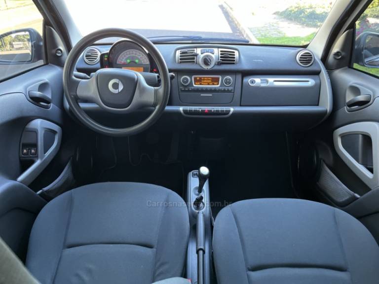 SMART - FORTWO - 2011/2012 - Preta - R$ 56.900,00