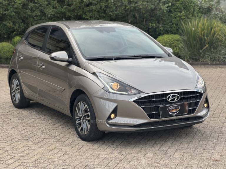 HYUNDAI - HB20 - 2020/2020 - Prata - R$ 85.900,00