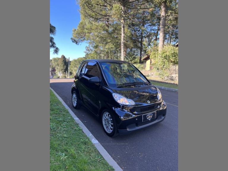 SMART - FORTWO - 2011/2012 - Preta - R$ 56.900,00
