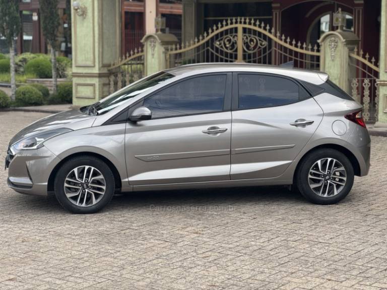 HYUNDAI - HB20 - 2020/2020 - Prata - R$ 85.900,00
