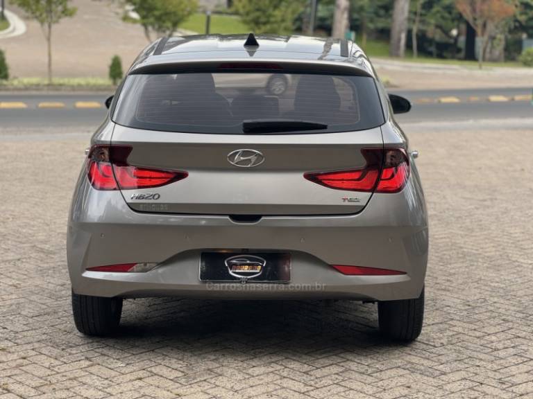 HYUNDAI - HB20 - 2020/2020 - Prata - R$ 85.900,00