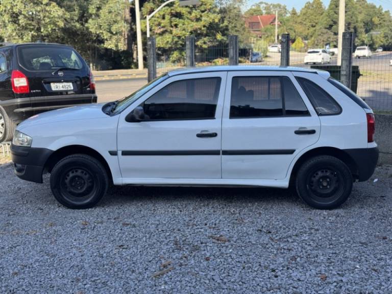 VOLKSWAGEN - GOL - 2006/2007 - Branca - R$ 14.900,00