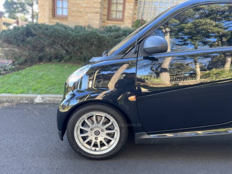 SMART - FORTWO - 2011/2012 - Preta - R$ 56.900,00