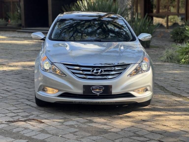 HYUNDAI - SONATA - 2011/2012 - Prata - R$ 73.900,00